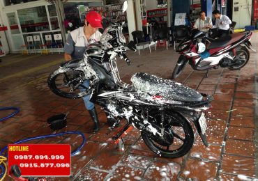 cau nang rua xe may