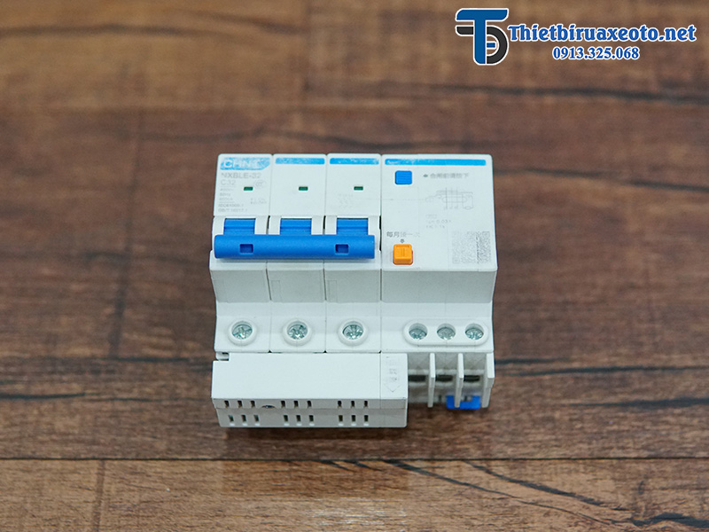 Aptomat máy rửa xe áp lực cao 16 aptomat-may-rua-xe-ap-luc-cao-2