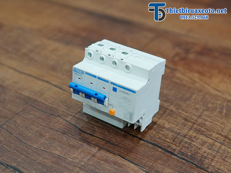 Aptomat máy rửa xe áp lực cao 17 aptomat-may-rua-xe-ap-luc-cao-3
