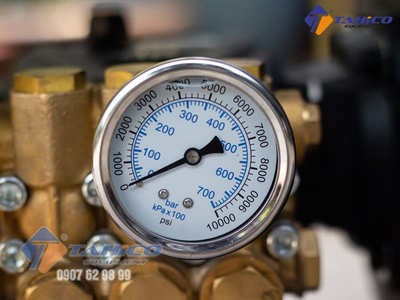 Đồng hồ đo áp lực máy rửa xe cao áp (3)