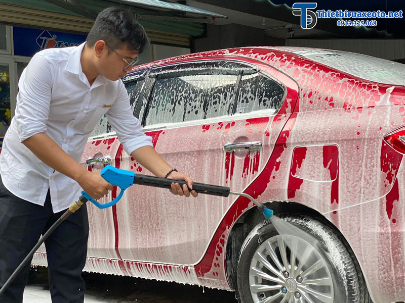 Súng rửa xe cao áp có đầu bảo vệ va đập 18 sung-rua-xe-cao-ap-co-dau-bao-ve-va-dap-4