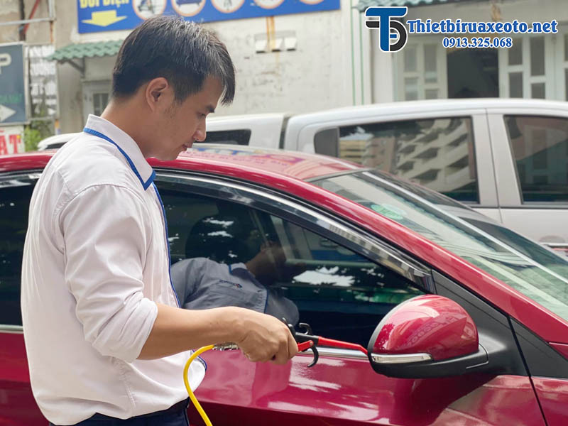 Cuộn dây hơi tự rút cho tiệm rửa xe máy 20 cuon-day-hoi-tu-rut-cho-tiem-rua-xe-may-4
