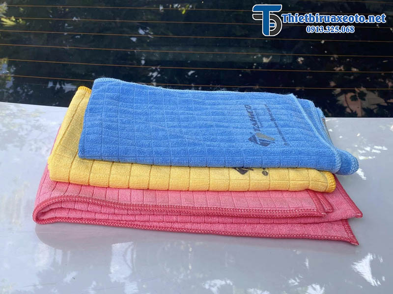Khăn lau xe máy chuyên dụng microfiber 30×30cm 17 khan-lau-xe-may-chuyen-dung-microfiber-30x30cm-3