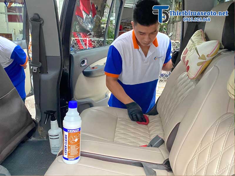 Dung dịch vệ sinh nội thất da ô tô Tenzi - Leder Clean 5 lít 17 Dung-dich-lam-bong-be-mat-da-xe-o-to-Leder-Clean-tenzi-6