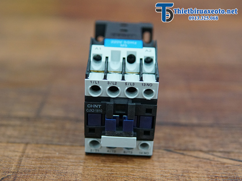 Khởi động từ máy bơm xịt rửa xe áp lực cao 1 pha 18 khoi-dong-tu-may-bom-xit-rua-xe-ap-luc-cao-1-pha-4