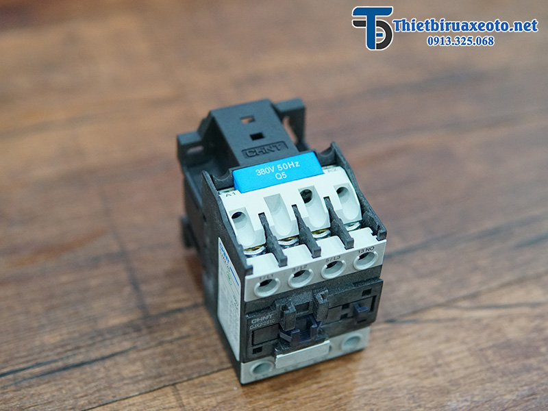 Khởi động từ máy bơm xịt rửa xe áp lực cao 3 pha 17 khoi-dong-tu-may-bom-xit-rua-xe-ap-luc-cao-3-pha-3